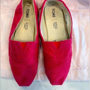 Corduroy red/orange TOMS. Size 8. $12. Barely worn.